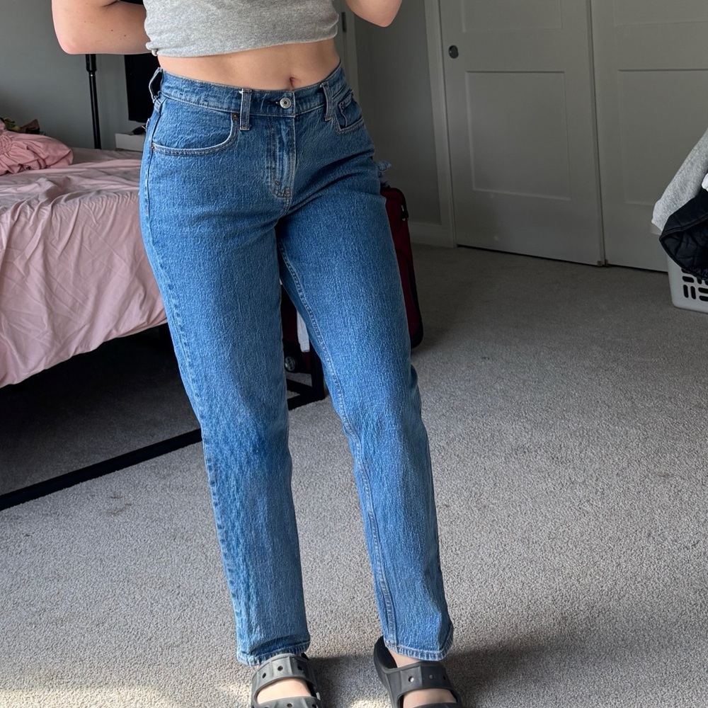 Abercrombie & Fitch High-Waisted Straight-Leg Blue Jeans